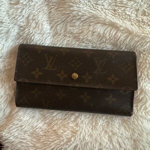 Louis Vuitton Monogram Women's Wallet